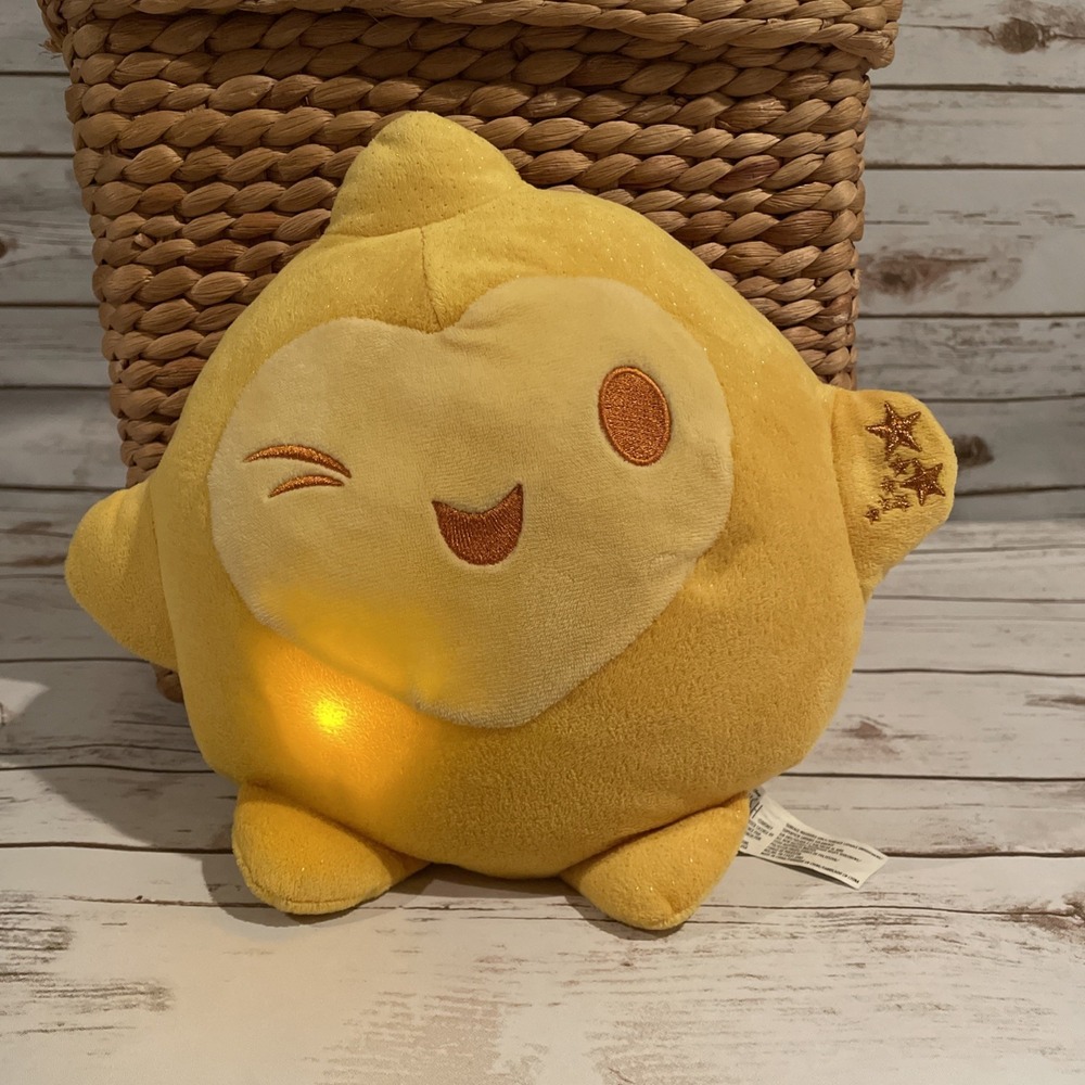 Disney Wish Hug & Wish Star‎ Plush Yellow Light Up Movie Stuffed Animal Toy - Picture 8 of 8